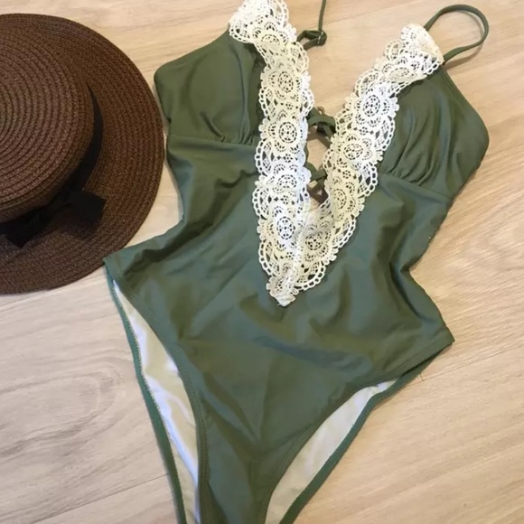Green deep v monokini swimsuit with lace detail - Picture 4 of 5